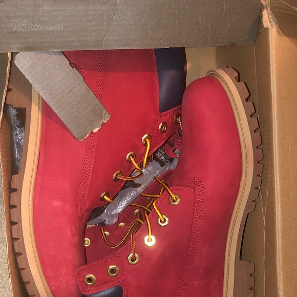 Red Junior Timberlands - Picture 2 of 4